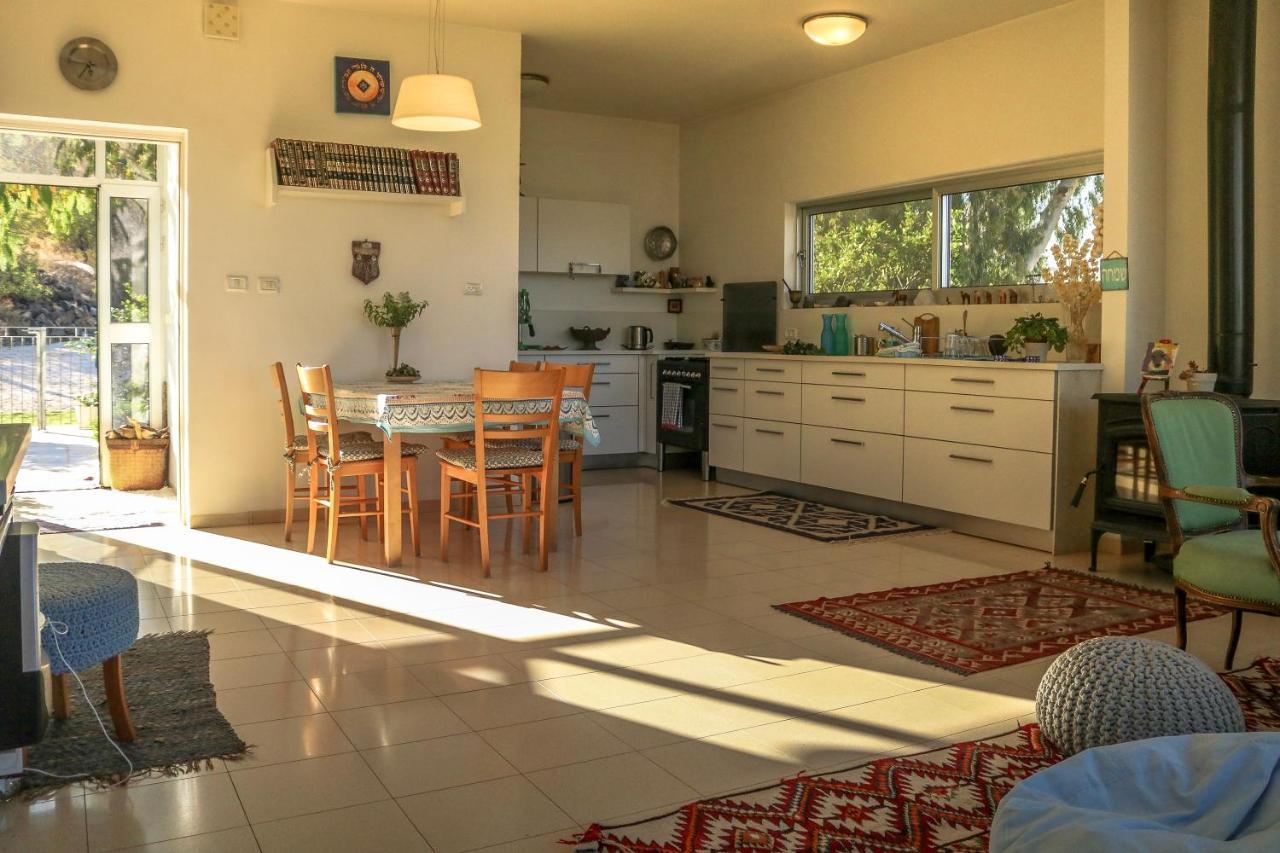 Rosh Pinna Home With A View ภายนอก รูปภาพ